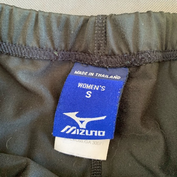 Mizuno Black Spandex Shorts - Picture 4 of 6